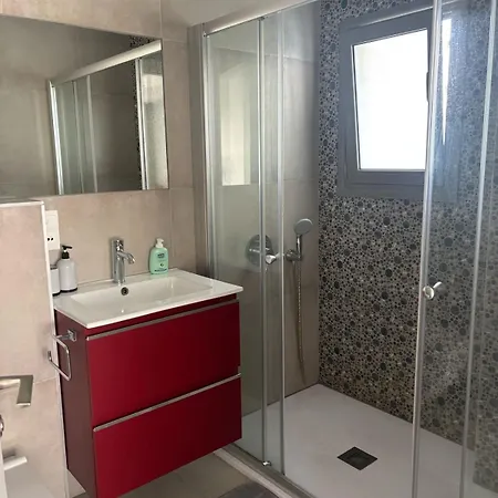 Flat With Huge Veranda At The Apartman